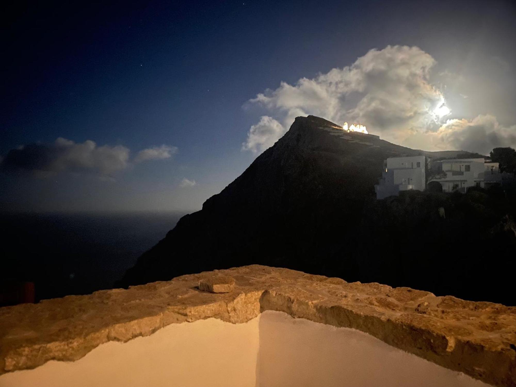Folegandros-Cliffhouseヴィラ エクステリア 写真